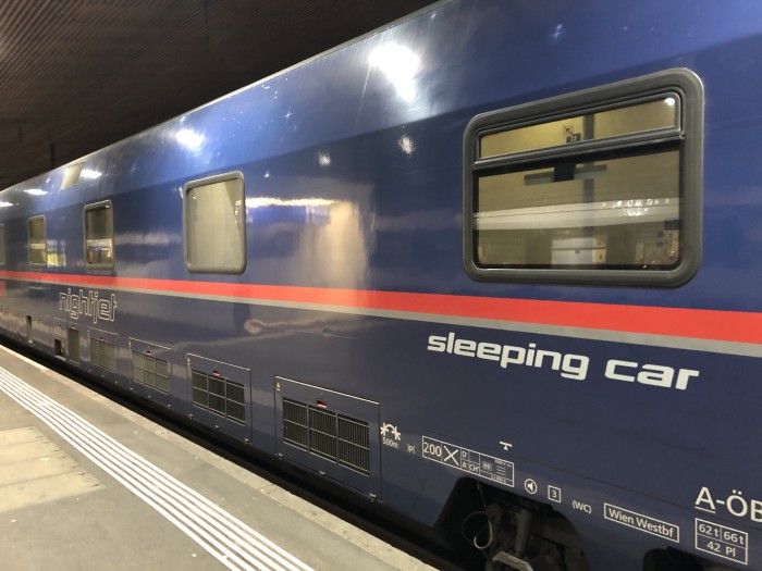 Unser Schlafwagen in ÖBB-Lackierung (Bild: Andreas Sebayang/Golem.de)